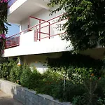 Pensionat Armonia Tirós